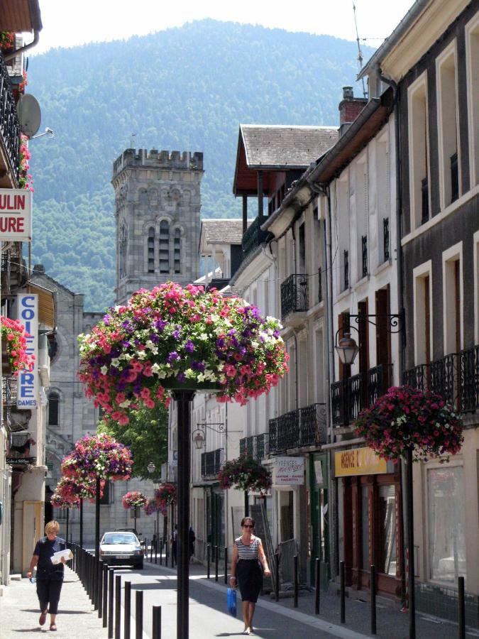 Appartement Proche Station Bagneres-de-Luchon Екстер'єр фото